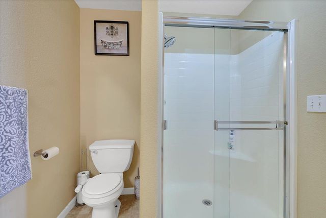 407 Whiterock Dr, Yuba City, CA 95991
