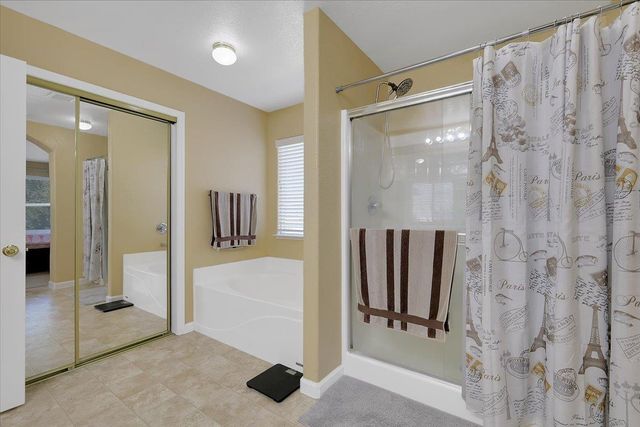 407 Whiterock Dr, Yuba City, CA 95991