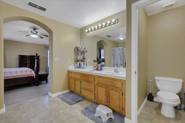 407 Whiterock Dr, Yuba City, CA 95991