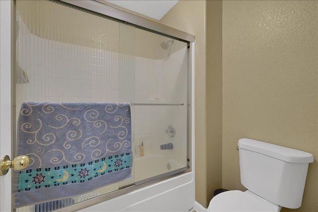407 Whiterock Dr, Yuba City, CA 95991