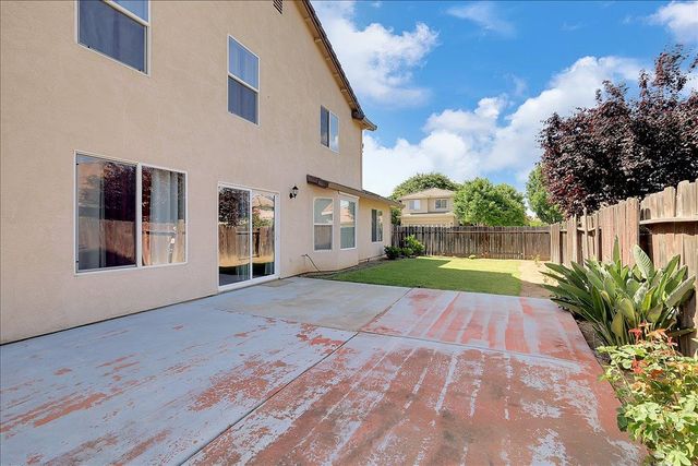 407 Whiterock Dr, Yuba City, CA 95991