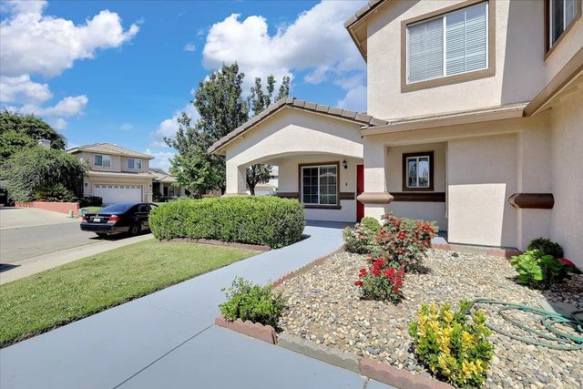 407 Whiterock Dr, Yuba City, CA 95991