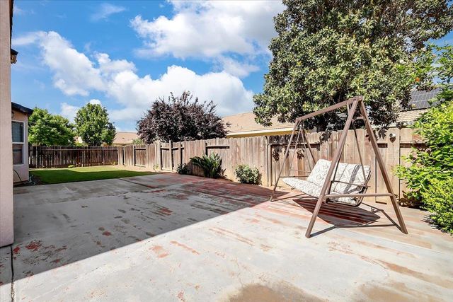 407 Whiterock Dr, Yuba City, CA 95991