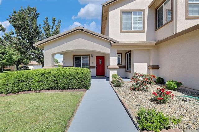 407 Whiterock Dr, Yuba City, CA 95991