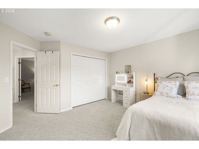 19775 SPRING RIDGE Dr, West Linn, OR 97068