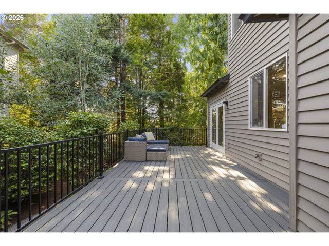 19775 SPRING RIDGE Dr, West Linn, OR 97068
