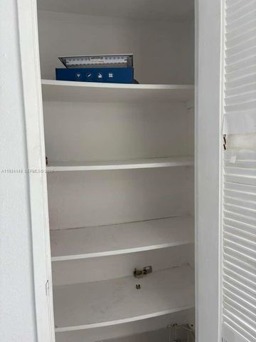 19390 Collins Ave PH-11, Sunny Isles Beach, FL 33160