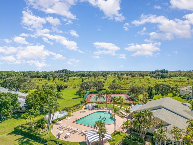 720 Lake Orchid Circle 202, Vero Beach, FL 32962