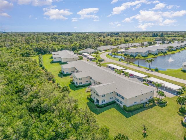 720 Lake Orchid Circle 202, Vero Beach, FL 32962