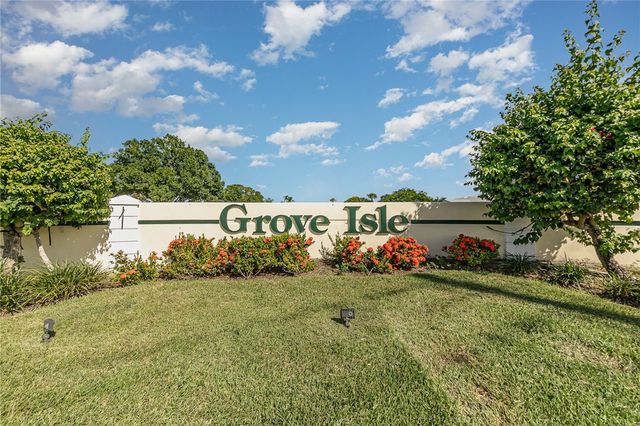 720 Lake Orchid Circle 202, Vero Beach, FL 32962
