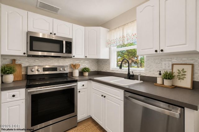 94 Rogers Park Drive, Ormond Beach, FL 32174