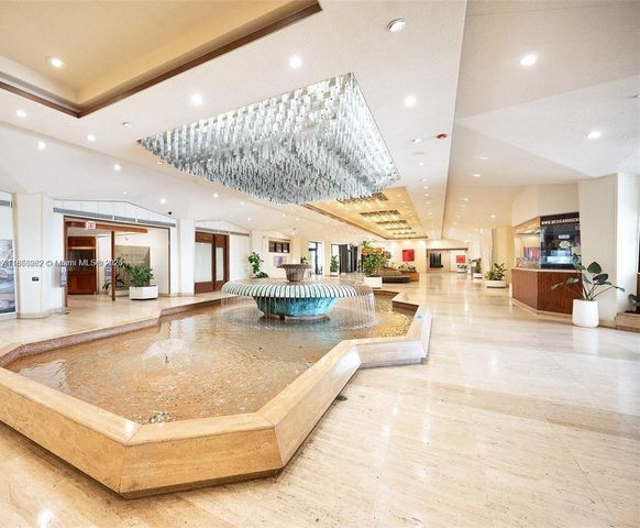 999 Brickell Bay Dr 709, Miami, FL 33131