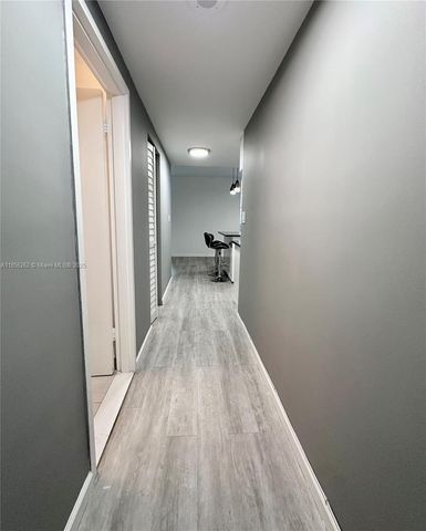 999 Brickell Bay Dr 709, Miami, FL 33131