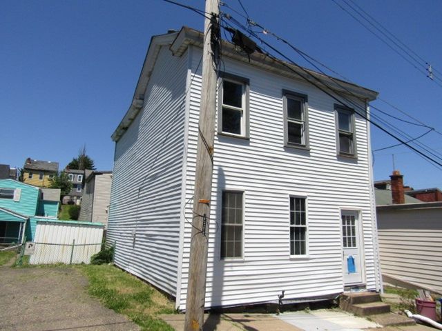 2125 Jonquil Way, Arlington, PA 15210
