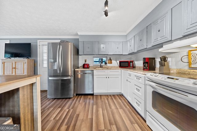 321 Barbara Point Road, Sparta, GA 31087