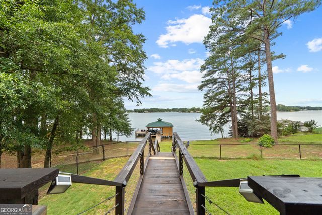 321 Barbara Point Road, Sparta, GA 31087