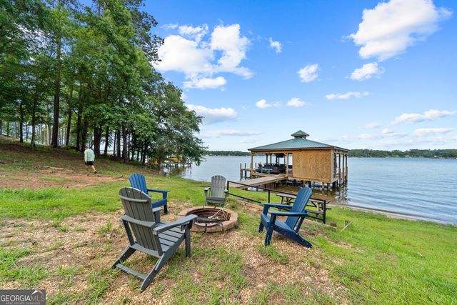 321 Barbara Point Road, Sparta, GA 31087