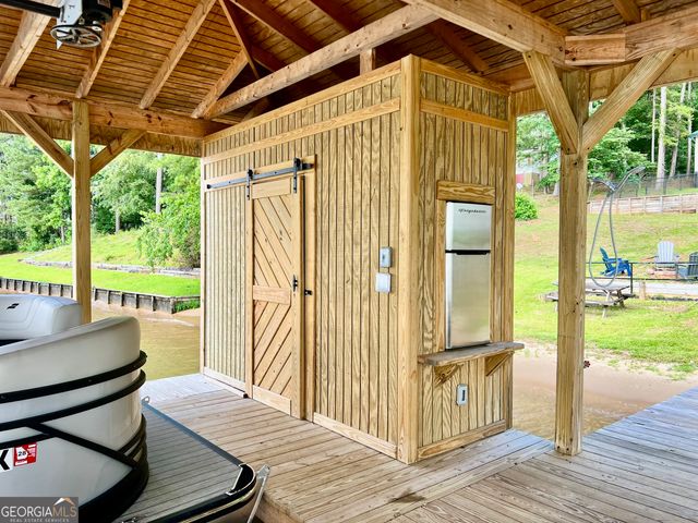 321 Barbara Point Road, Sparta, GA 31087