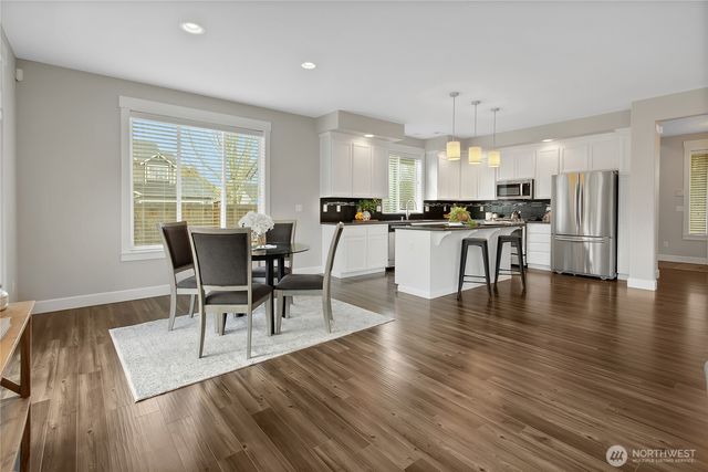 14925 Benton Loop, Sumner, WA 98390