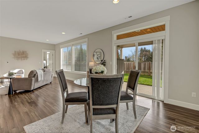 14925 Benton Loop, Sumner, WA 98390