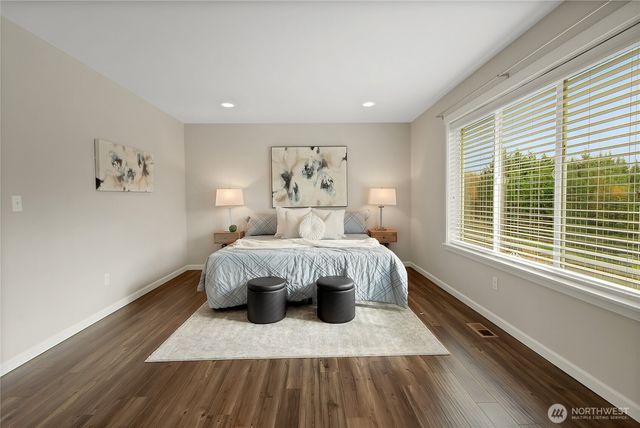 14925 Benton Loop, Sumner, WA 98390