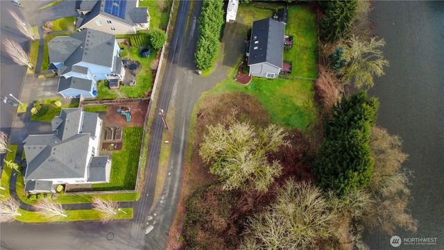14925 Benton Loop, Sumner, WA 98390