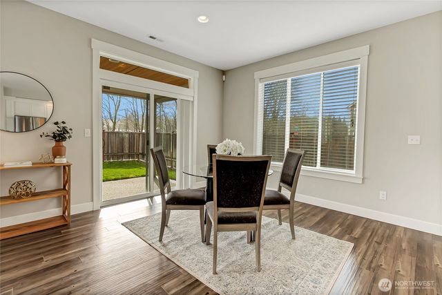 14925 Benton Loop, Sumner, WA 98390