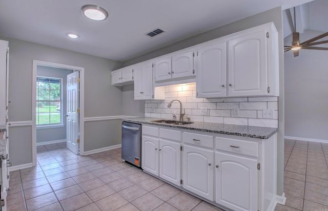 44 Red Oak Dr, Cabot, AR 72023