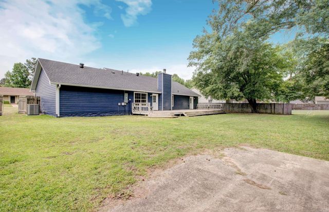 44 Red Oak Dr, Cabot, AR 72023