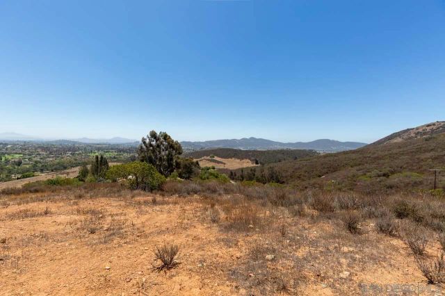 N Twin Oaks Valley Rd 0, San Marcos, CA 92069