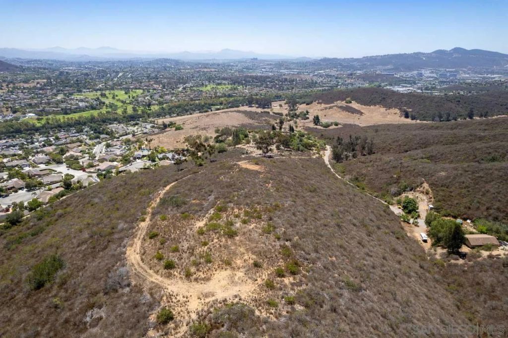 N Twin Oaks Valley Rd 0, San Marcos, CA 92069