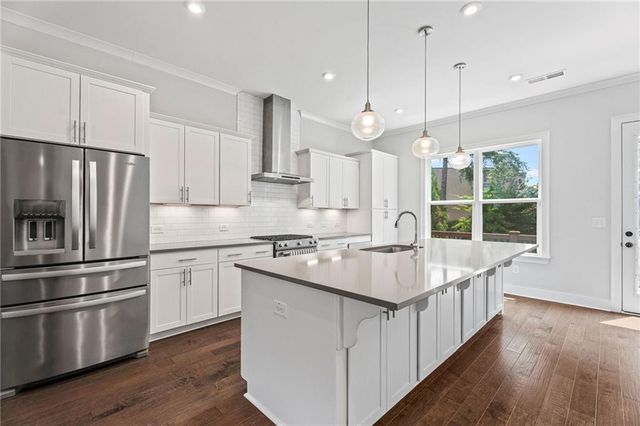 775 Hadley Lane NE, Marietta, GA 30068