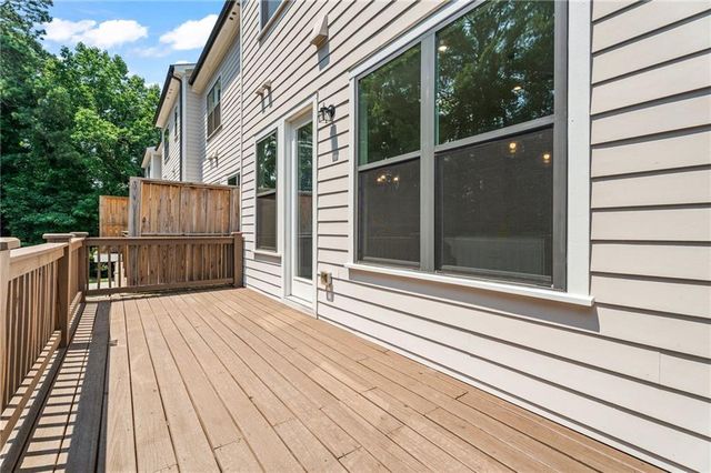 775 Hadley Lane NE, Marietta, GA 30068