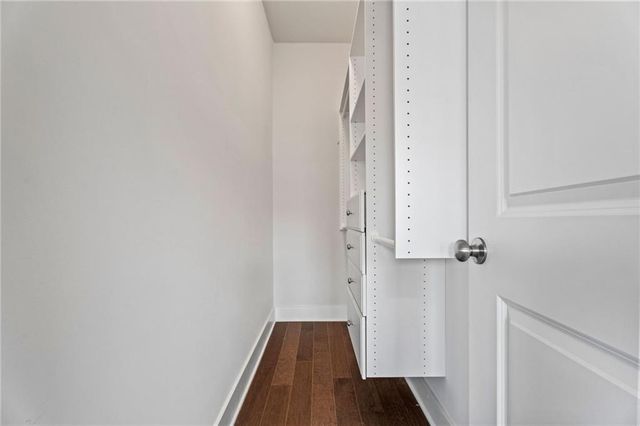 775 Hadley Lane NE, Marietta, GA 30068