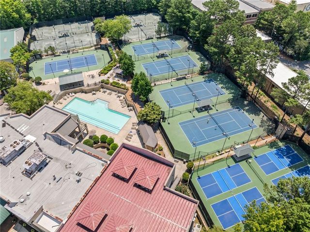 775 Hadley Lane NE, Marietta, GA 30068