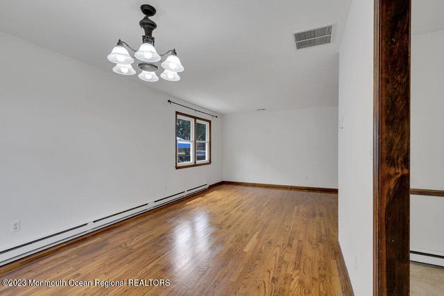 802 Laura Herbert Drive, Point Pleasant, NJ 08742