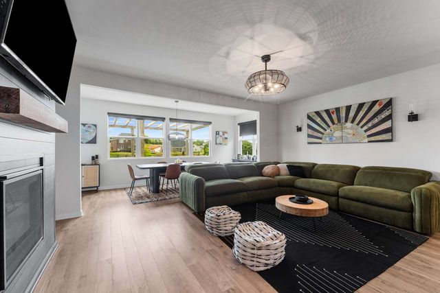 807 Cawthorn Ln, Mount Juliet, TN 37122