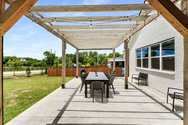 807 Cawthorn Ln, Mount Juliet, TN 37122