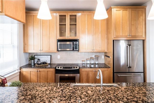 429 York St Apt 4B, Norfolk, VA 23510