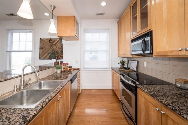 429 York St Apt 4B, Norfolk, VA 23510