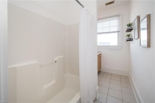 429 York St Apt 4B, Norfolk, VA 23510