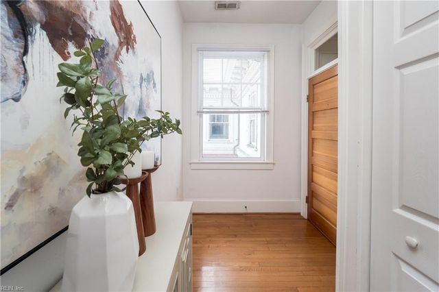 429 York St Apt 4B, Norfolk, VA 23510