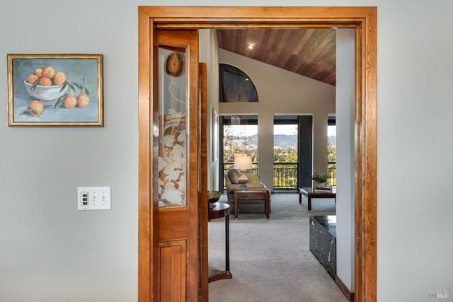 1095 Hardman Ave, Napa, CA 94558