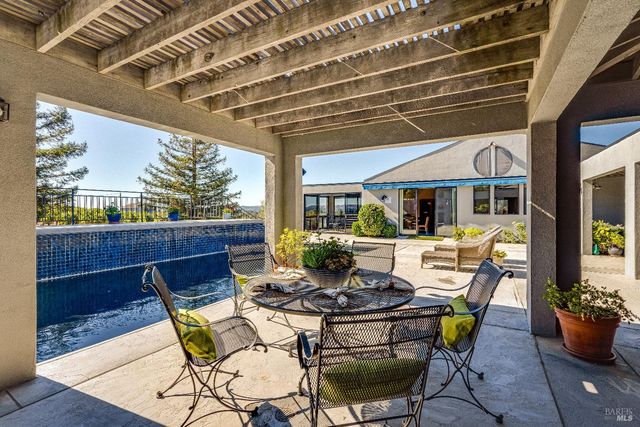 1095 Hardman Ave, Napa, CA 94558