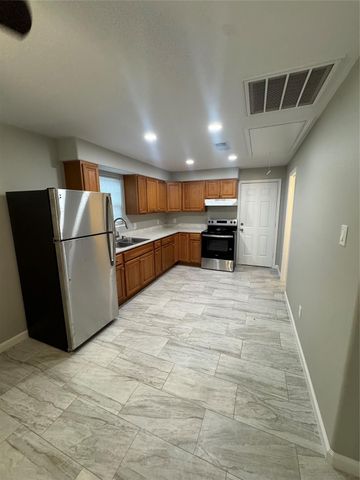 2410 Jackson Street, La Marque, TX 77568