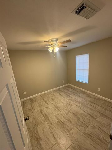 2410 Jackson Street, La Marque, TX 77568