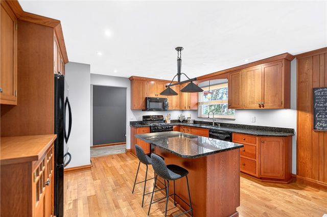 1211 Trent Dr, Unity Twp, PA 15650