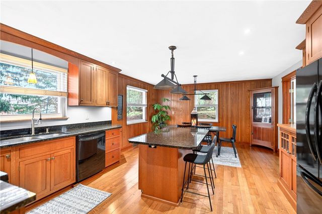 1211 Trent Dr, Unity Twp, PA 15650