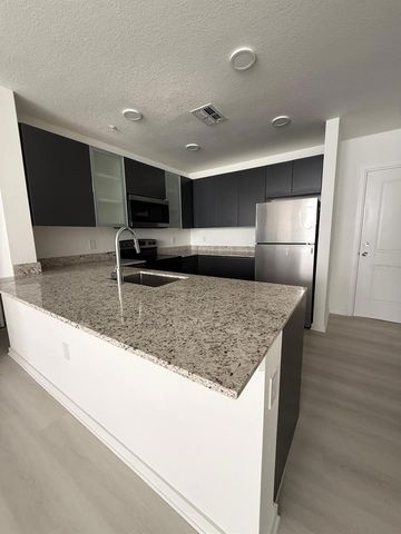 5579 PGA BLVD 524, Orlando, FL 32839