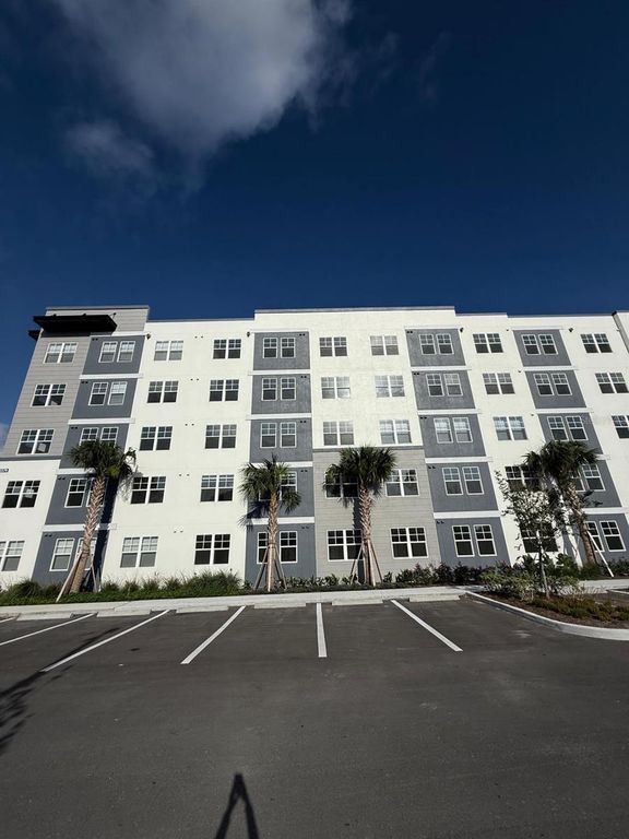 5579 PGA BLVD 524, Orlando, FL 32839